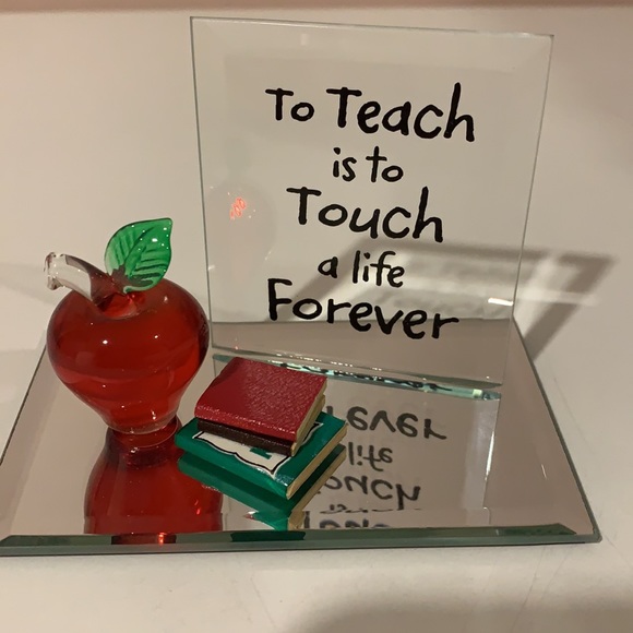 Teacher’s glass desk ornament. - Picture 3 of 3